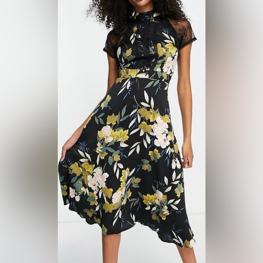Liquorish A Line lace detail floral midi dress. Size 4. NWT